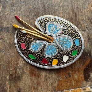 Artistic Palette Brooch with Colorful Enamel